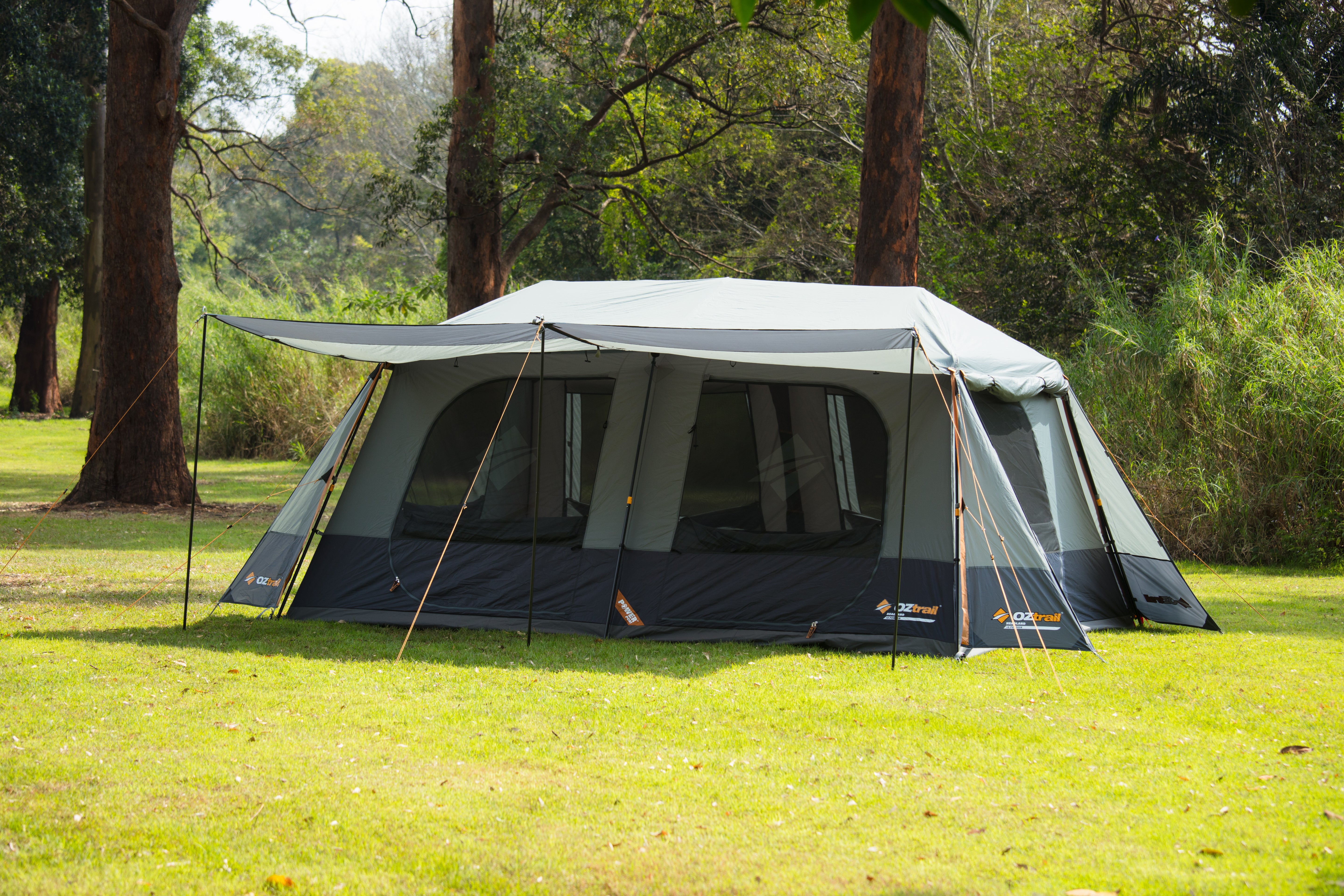 O Ztrail Fast Frame Headland 10 P Tent 2 Rooms