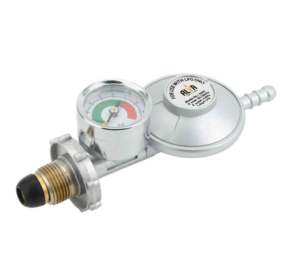 Bullnose Gas Regulator With Pressure Gauge