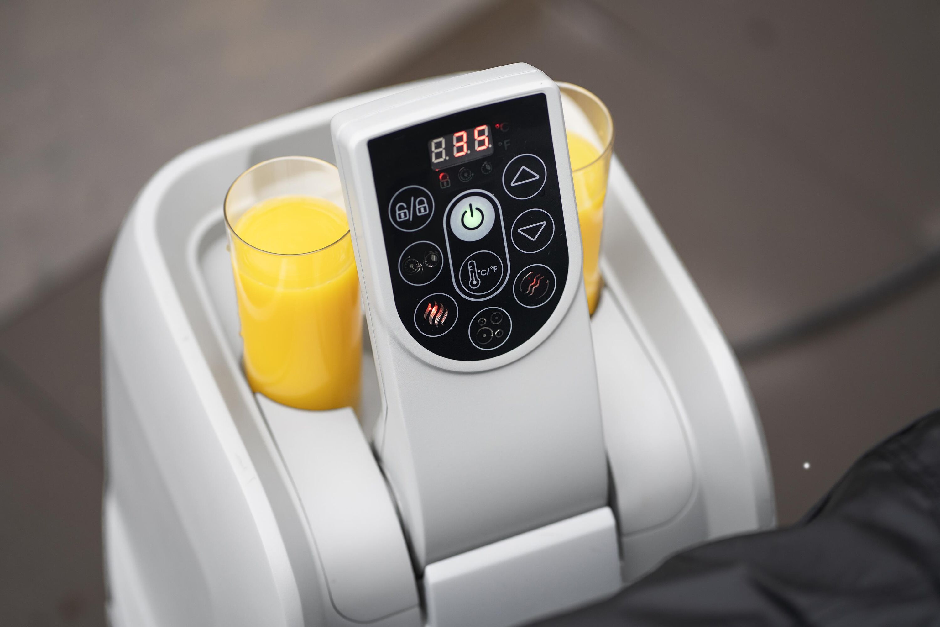 Bestway 1.80m X 66cm Miami Air Jet Lay Z Spa 
669 L