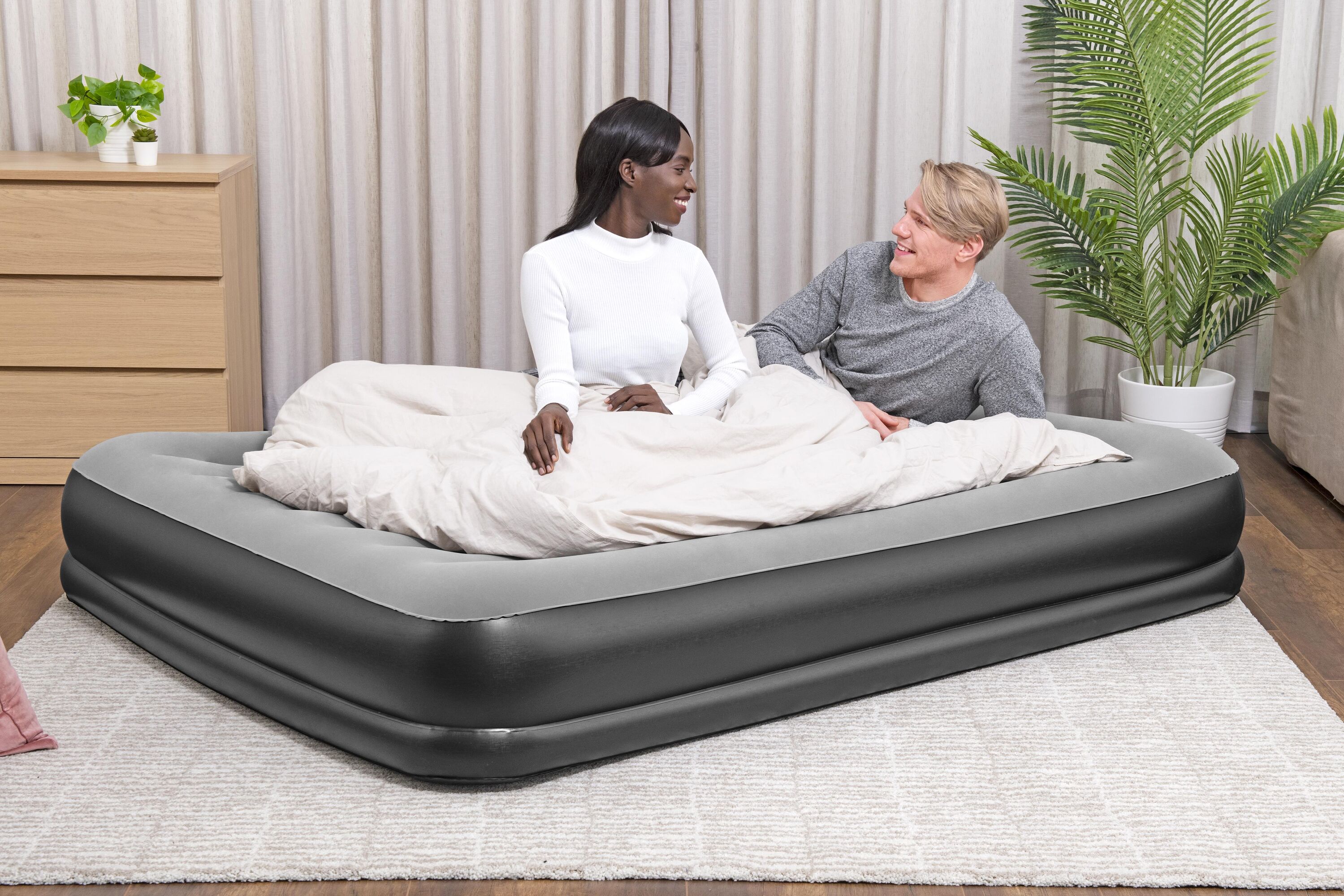 Bestway 2.03m X 1.52m X 36cm Tritech Airbed Queen Built In Ac Pump