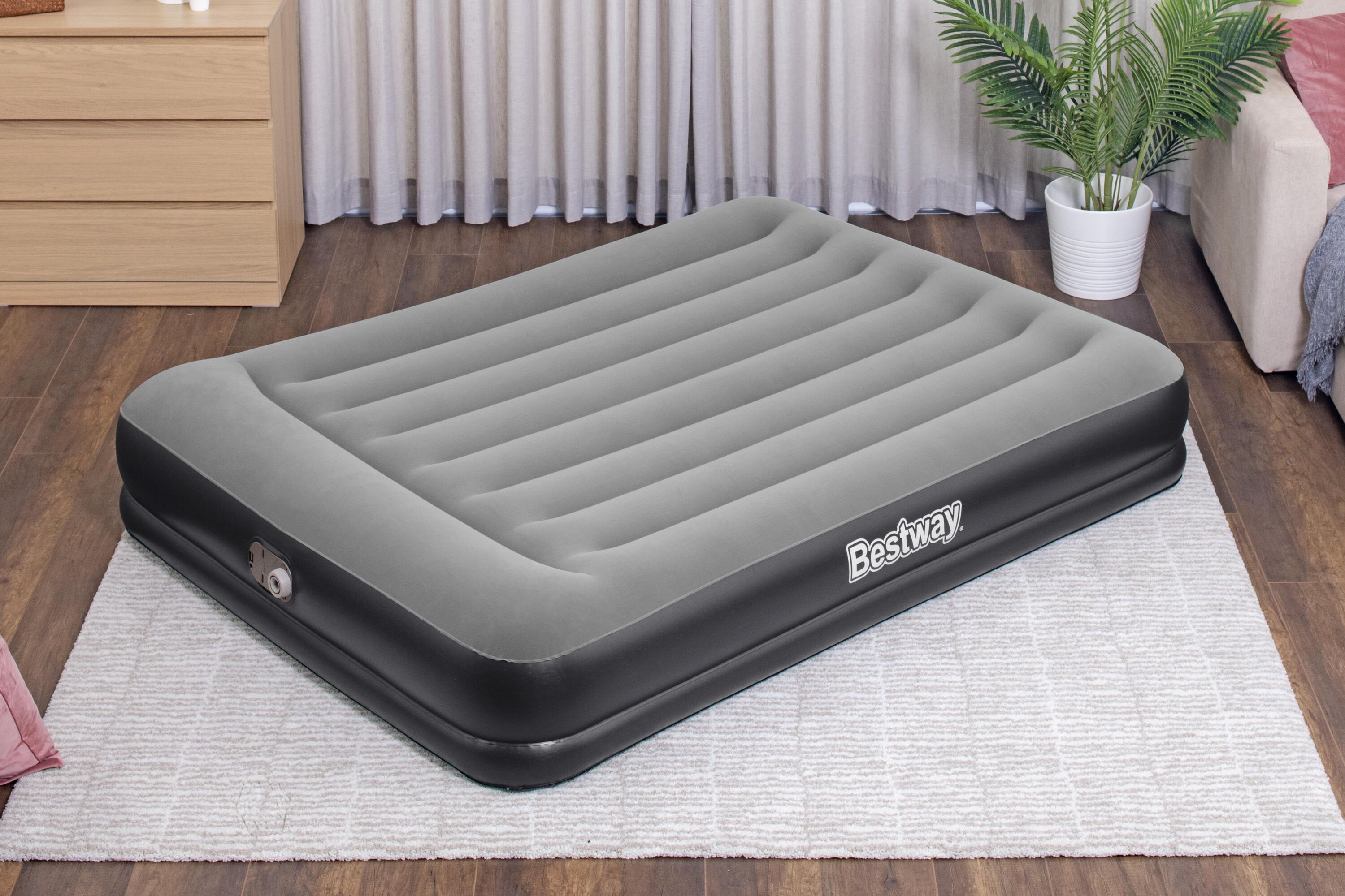 2.03 M X 1.52 M X 36 Cm Tritech Airbed Queen Built In Ac Pump