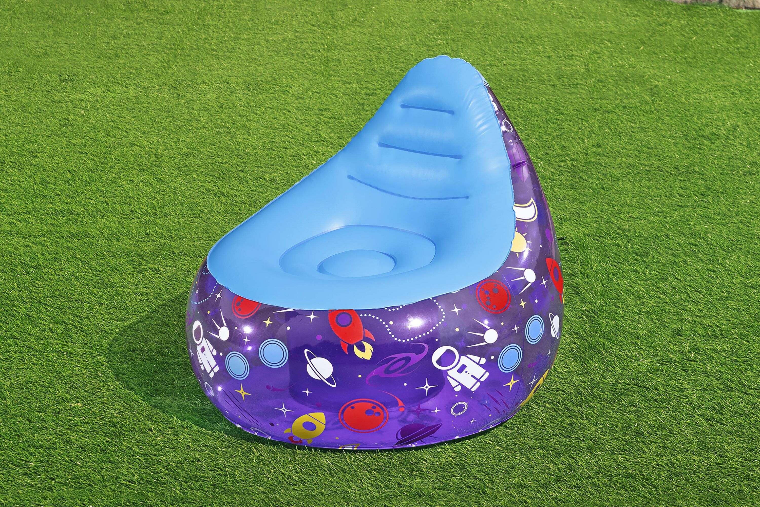 Bestway 72cm X 72cm X 64cm Astro Glow Led Air Chair