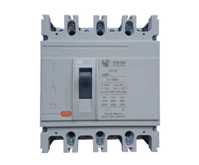 Mccb / Circuit Breaker 4 P 80 A Icu=35k A Ics=22k A Mccb Adm7 100 S4080
