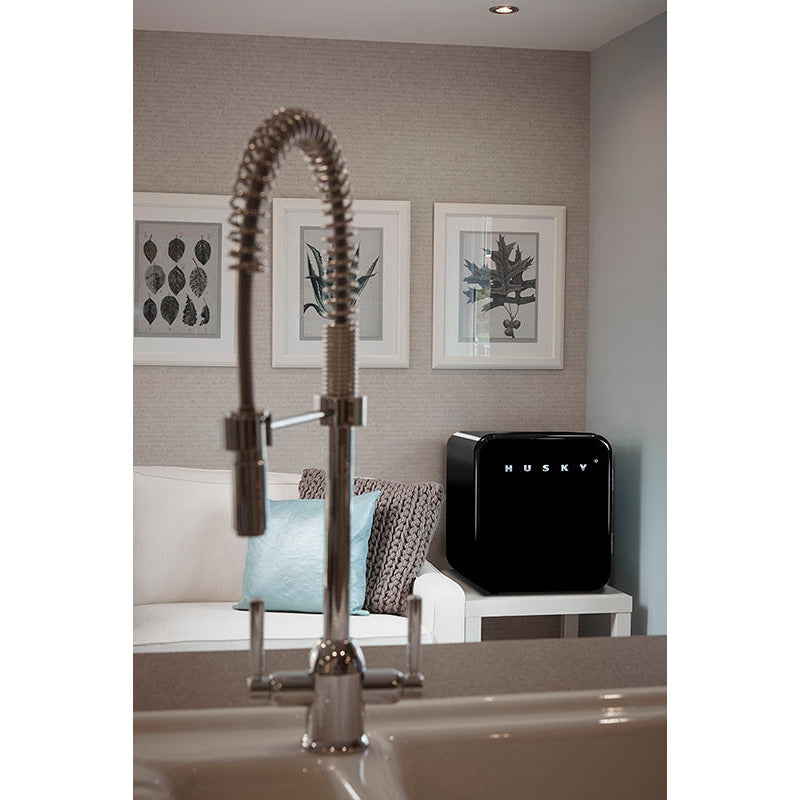 46 L Countertop Retro Fridge ( / White / Black)