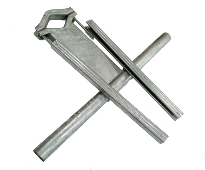 Galvanized Pv / Solar Panel Pole Bracket 50 80 W Dm175