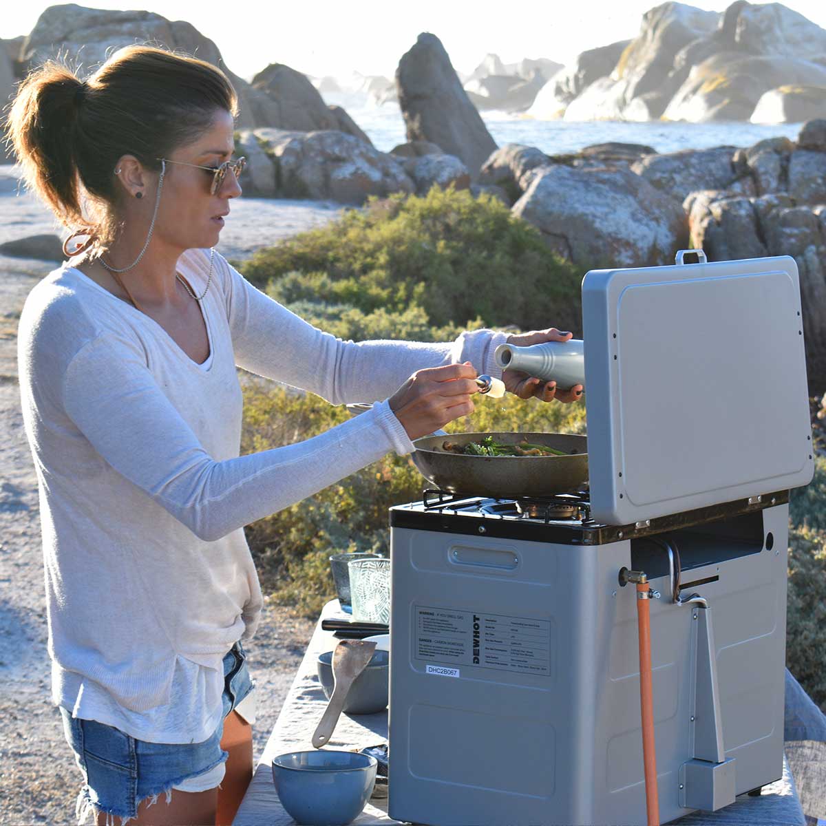 Dewhot Gas Cooking Combi <Span><Strong> Mini Oven & 2 Burner Gas Hob </Strong> </Span>Freestanding