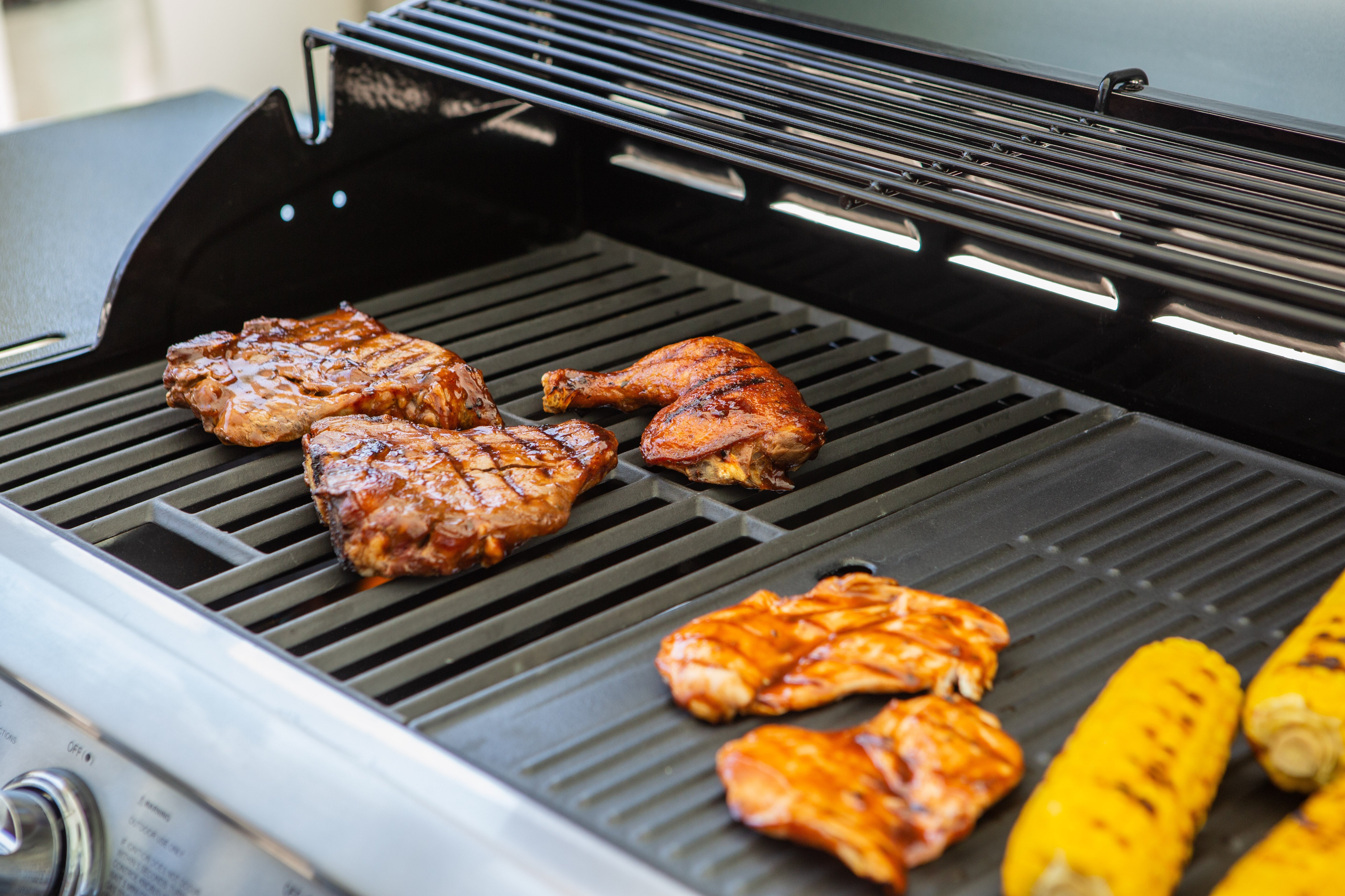 Finesse 5 Burner Stainless Steel Gas Bbq With Side Burner