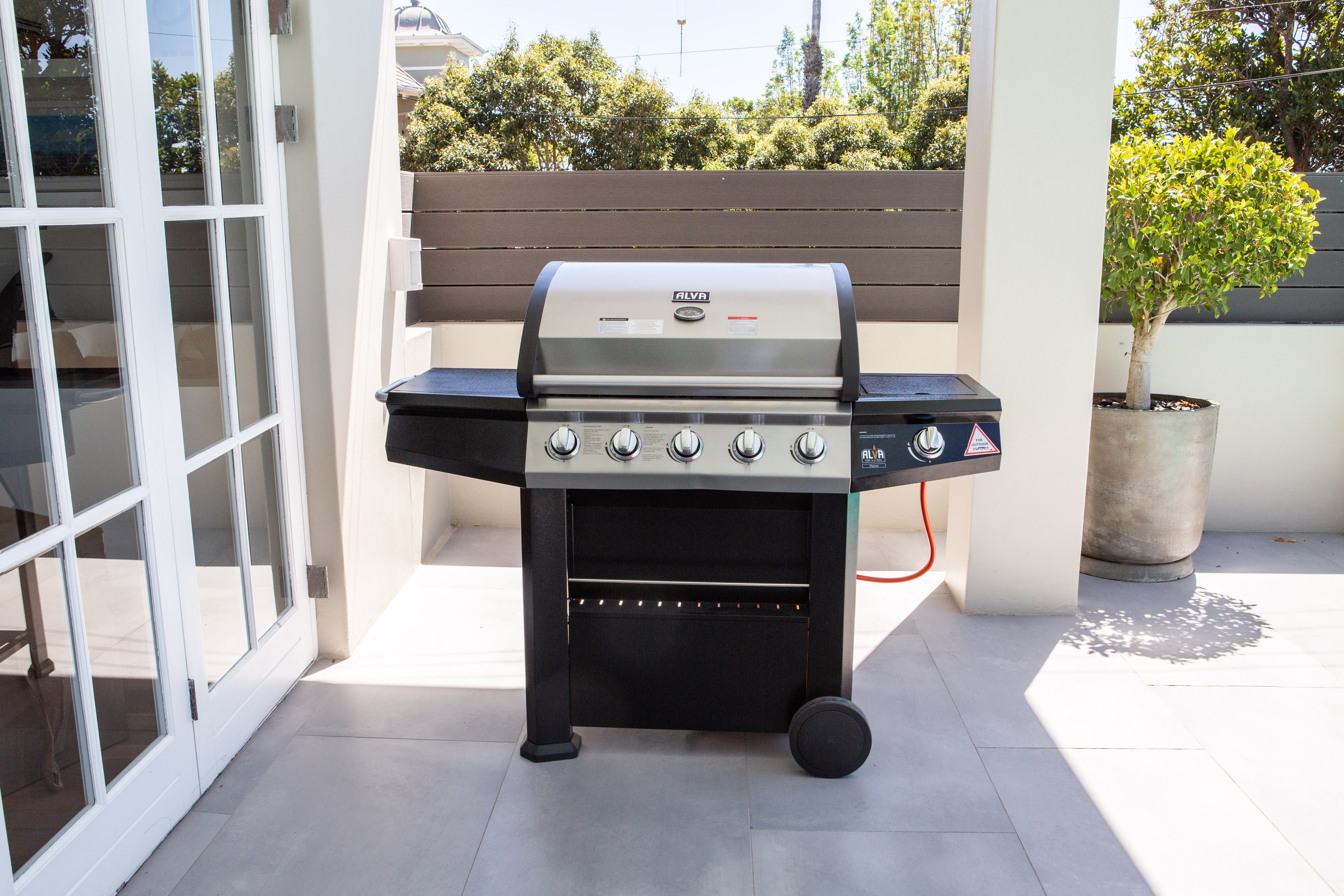 Finesse 5 Burner Stainless Steel Gas Bbq With Side Burner