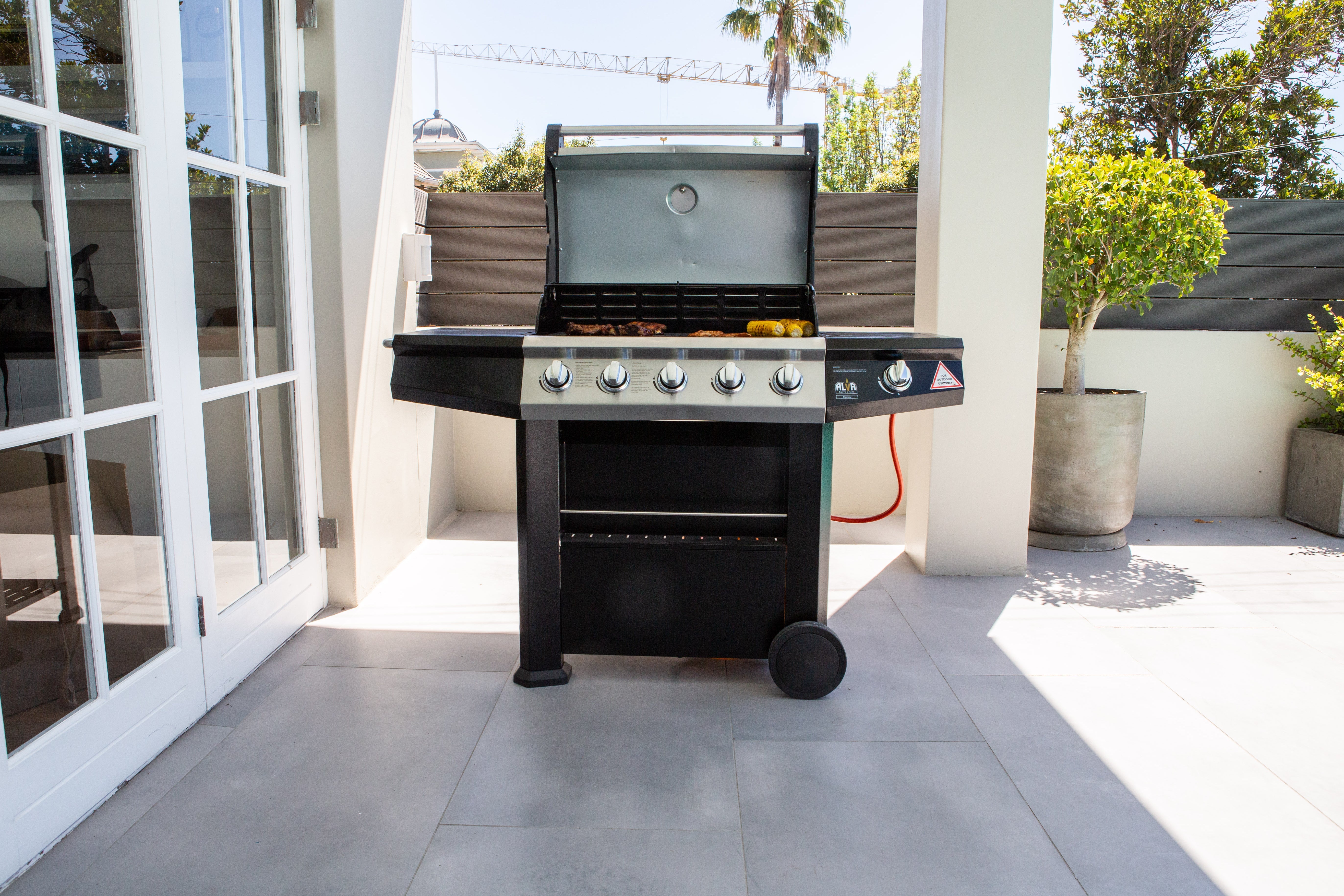 Finesse 5 Burner Stainless Steel Gas Bbq With Side Burner