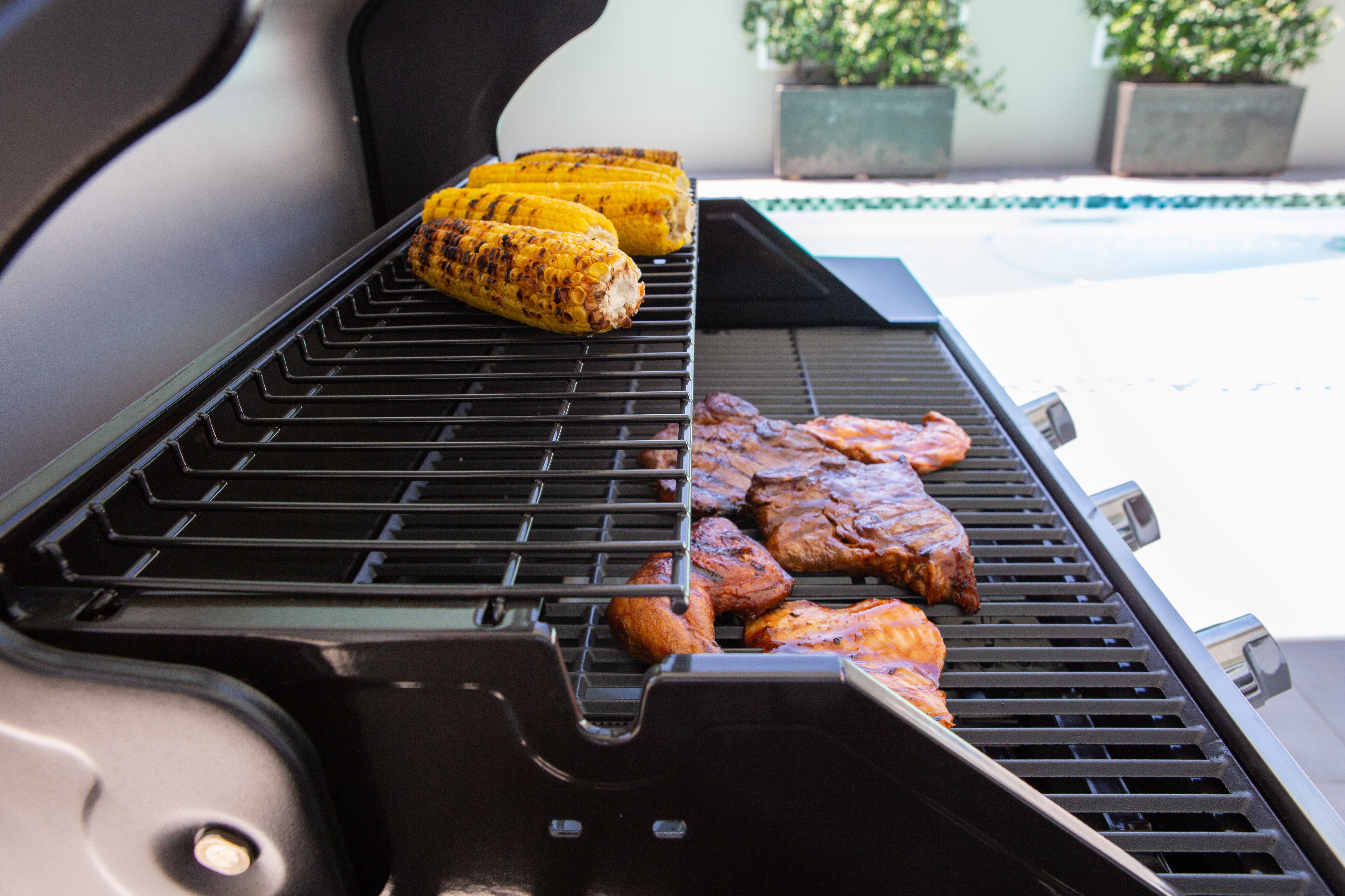 Finesse 5 Burner Stainless Steel Gas Bbq With Side Burner