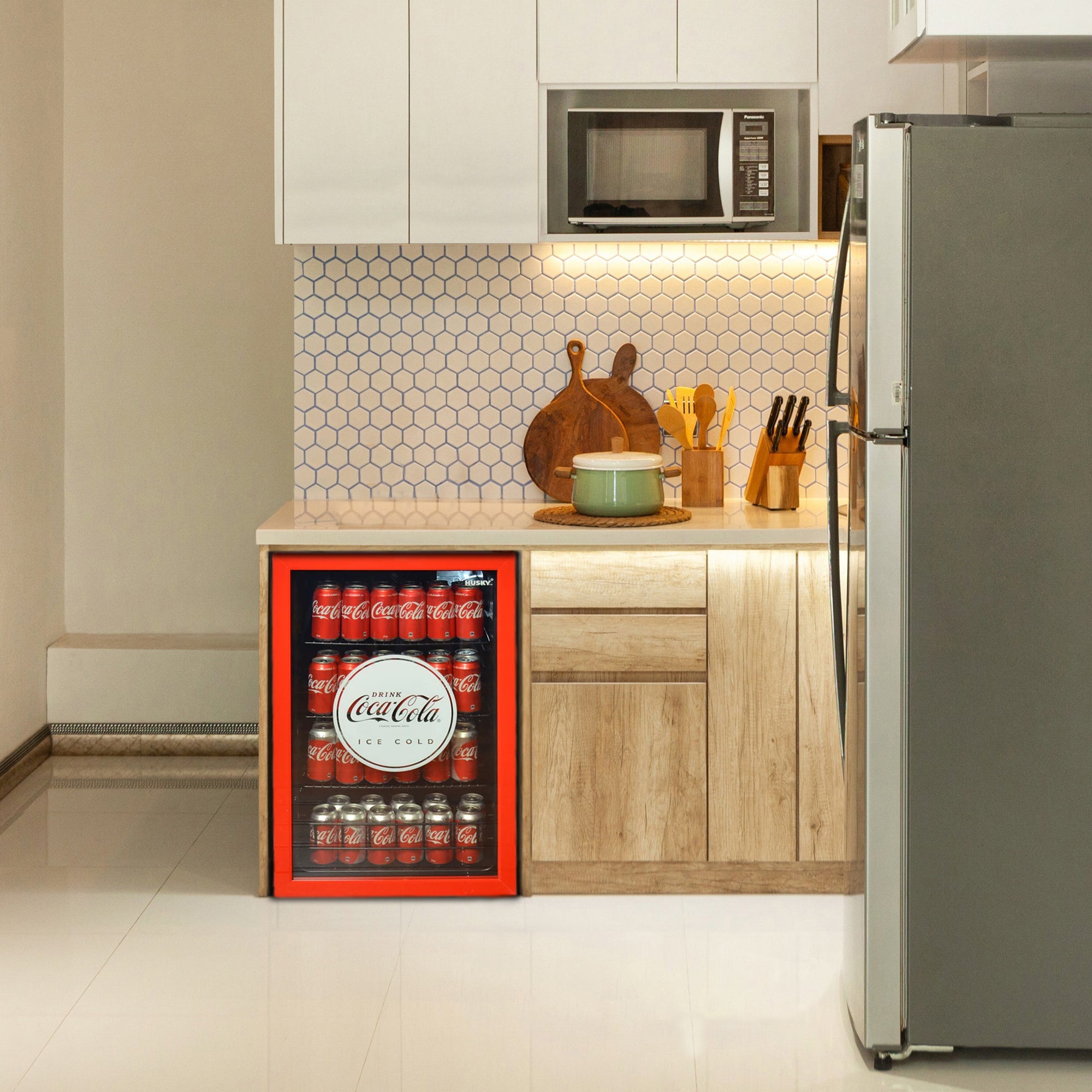copy-of-husky-46l-counter-top-beverage-cooler-w-glass-door-coca-cola-red