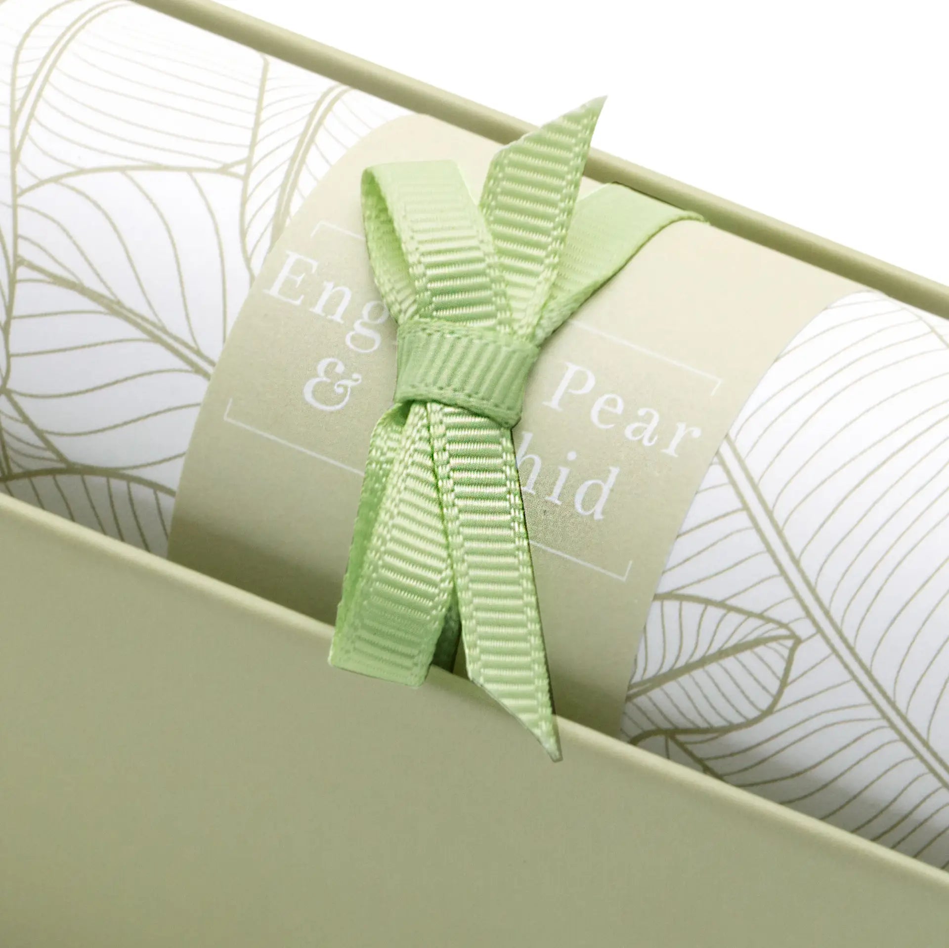 Scented Drawer Liners / English Pear & Orchid