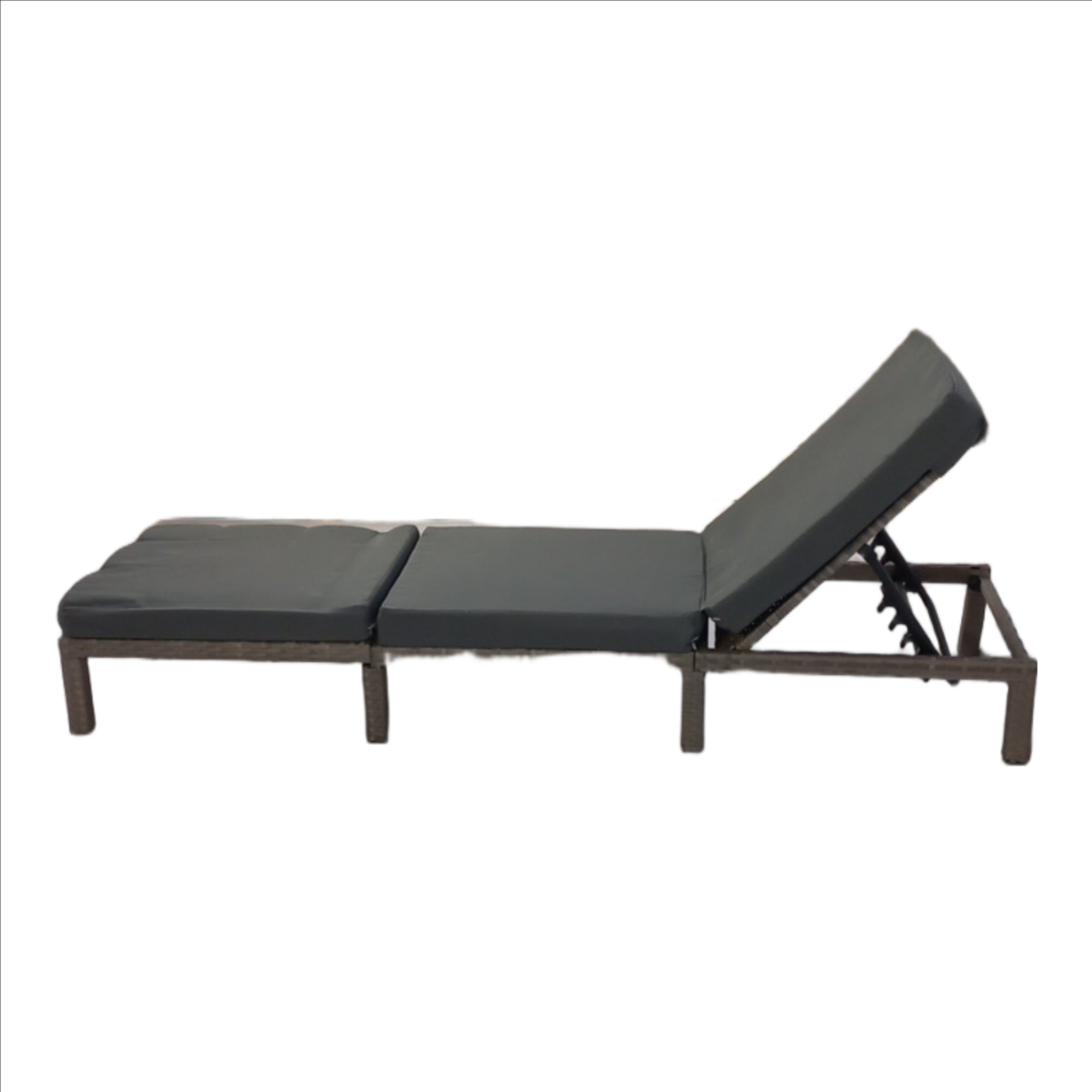 Seagull Deluxe Pe Rattan Lounger Kd Lounger, Size:198x60x28cm Pe Rattan:8*1.2mm,
With Extra Comfy 8cm Grey Cushion Max Weight: 160kg